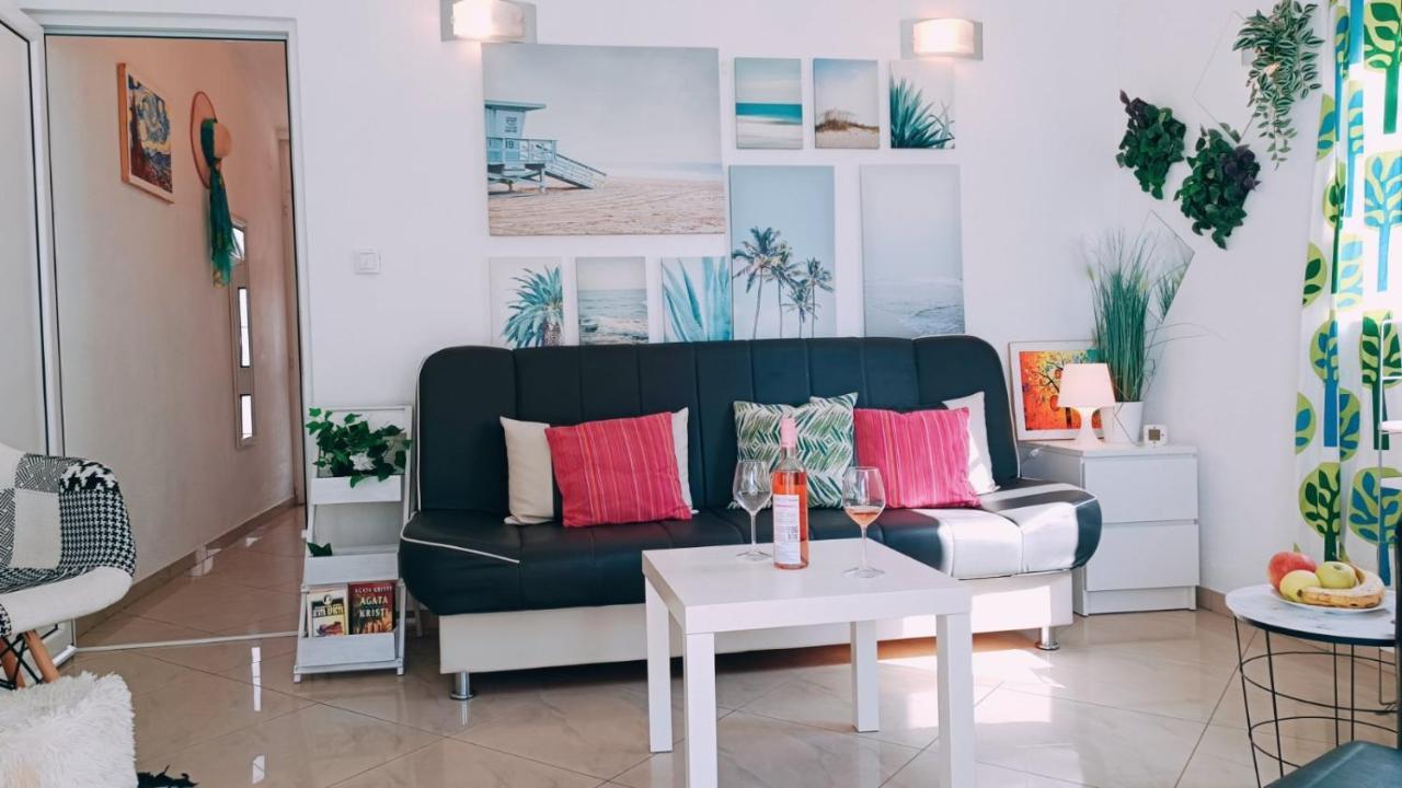 Beach Apartment With Beach Chairs N.1 Utjeha Exterior foto