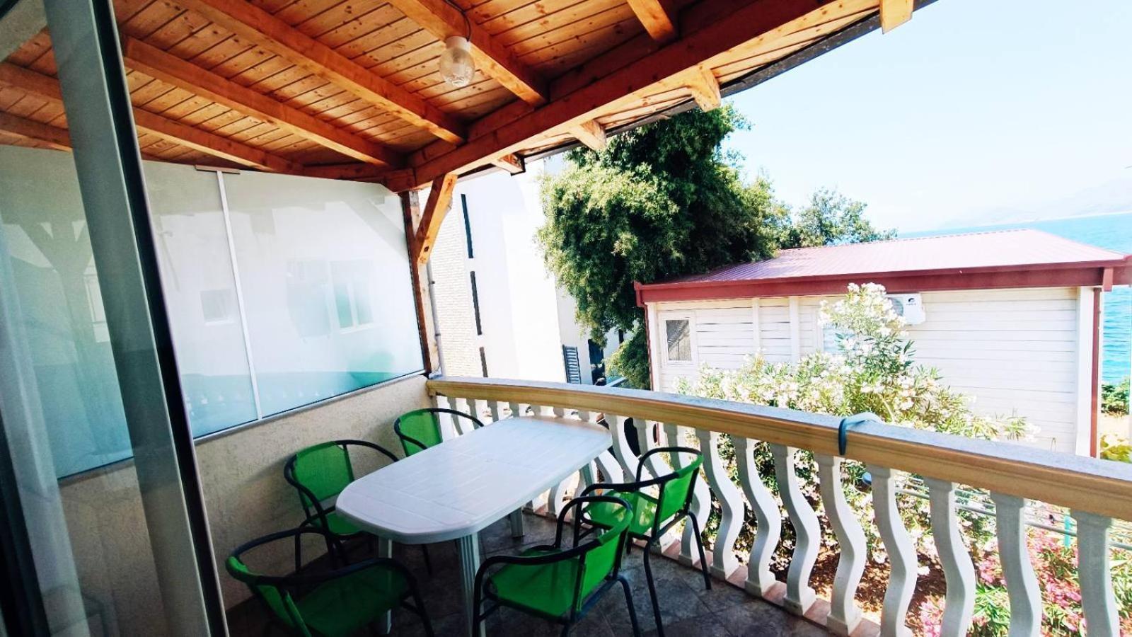 Beach Apartment With Beach Chairs N.1 Utjeha Quarto foto
